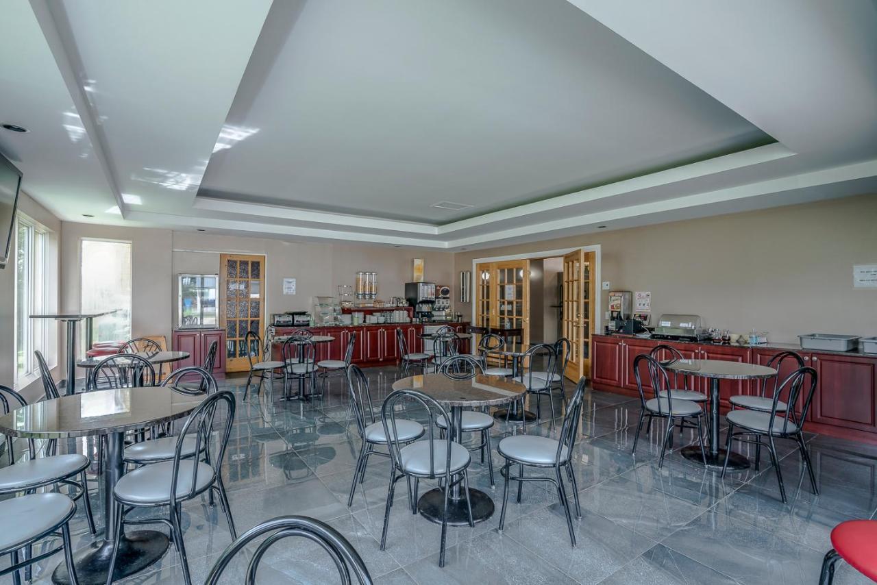 Quality Suites Сент-Анн-де-Бопре Экстерьер фото