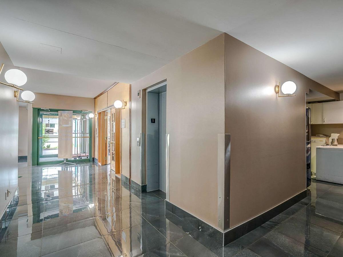Quality Suites Сент-Анн-де-Бопре Экстерьер фото